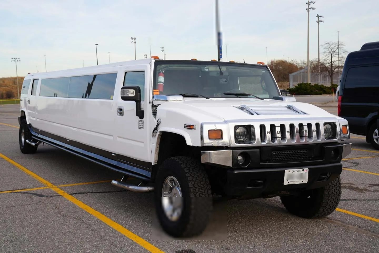 Toronto Wedding Limo for Bride and Groom: What Should You Book?